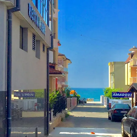 Boutique Royal Отель 3*