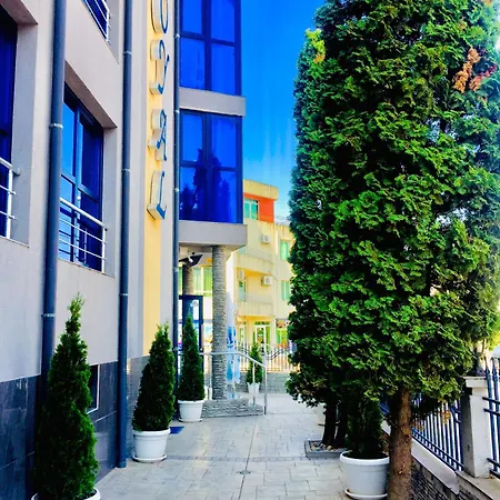 Отель Boutique Royal 3*